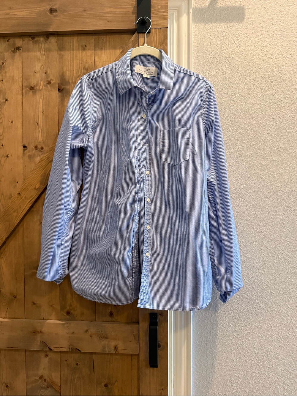 Trovata Birds of Paradise Button Down Blue - Size Small